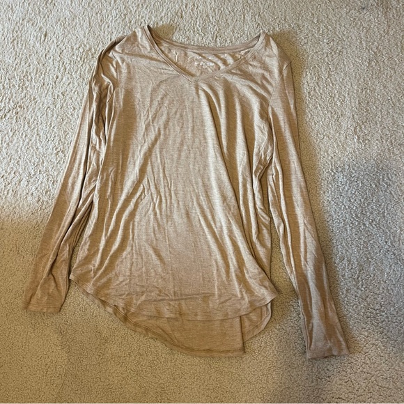 Tahari Tops - 2 for $10 NWOT Tahari Long Sleeve Shirt
